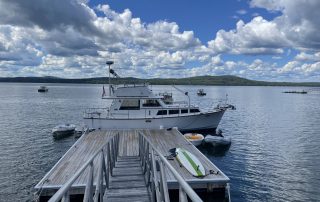 37' Roughwater Flybridge